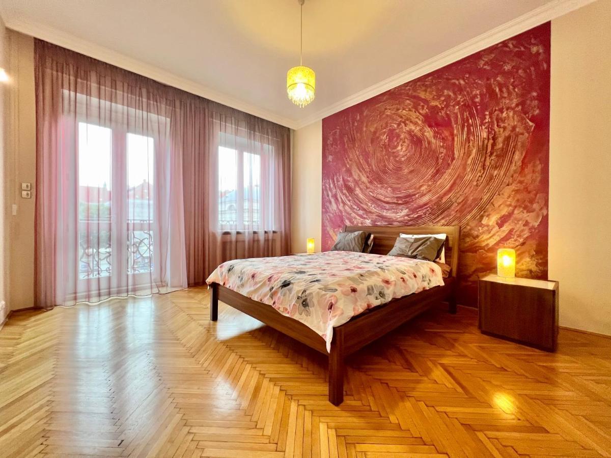 Exclusive colourful flat in the city Budapesta Exterior foto